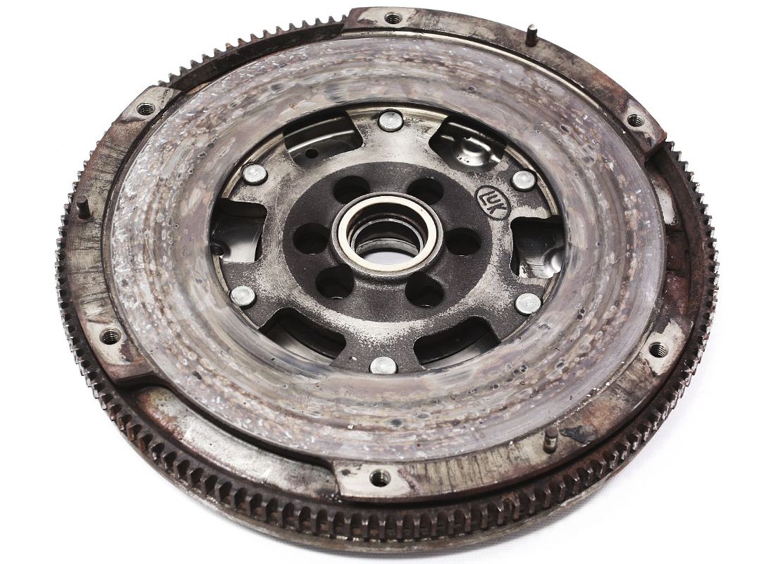Fly Wheel Flywheel Audi TT MK1 VW Jetta GTI MK4 Beetle 1.8T Genuine