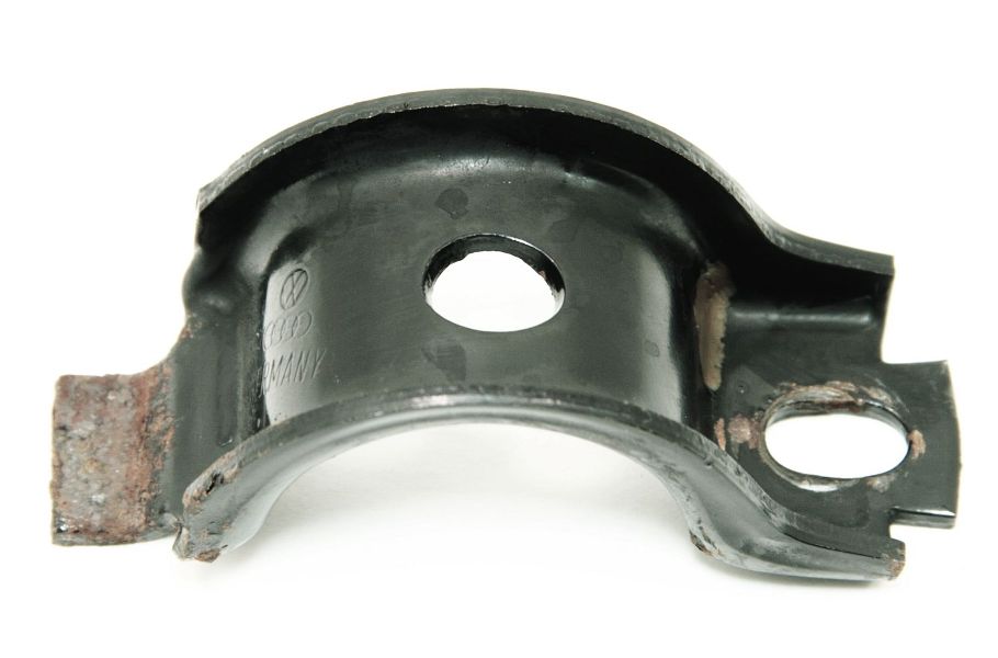 Front Sway Anti Roll Bar Mount Bracket LH RH 9703 VW EuroVan Genuine