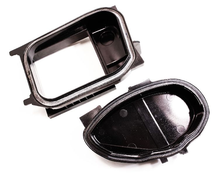 New RH Front Headlight Bulb Access Covers 0611 VW Passat HID