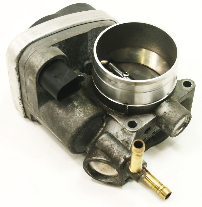 Throttle Body 0405 VW Jetta MK4 Beetle 2.0 Genuine 06A 133 062 S