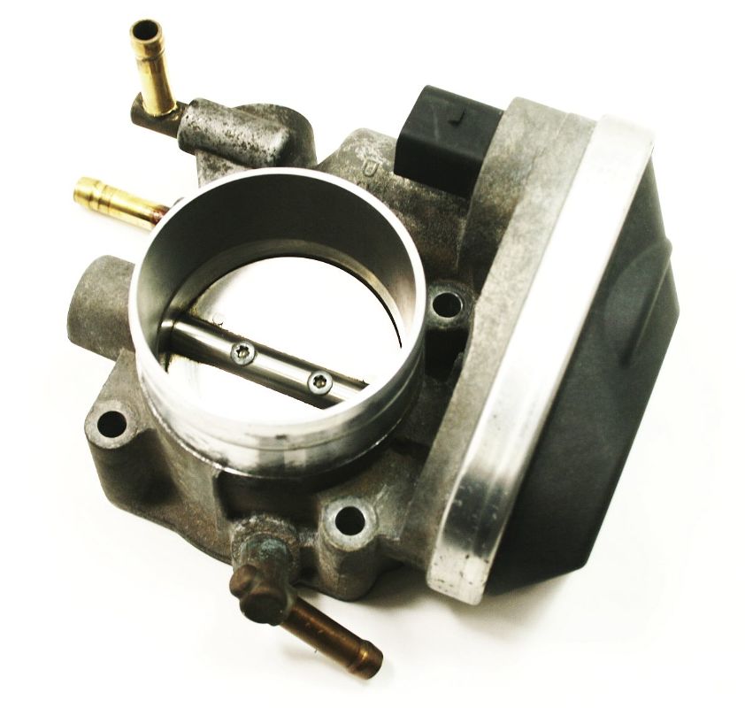 Throttle Body 0405 VW Jetta MK4 Beetle 2.0 Genuine 06A 133 062 S