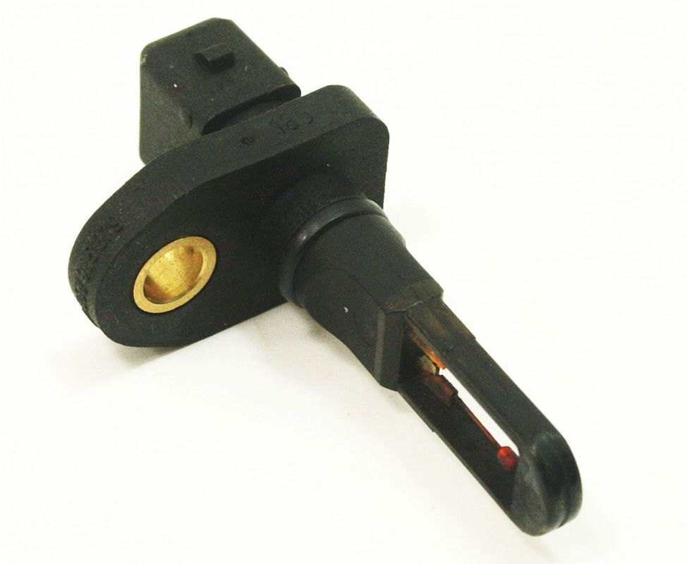 IAT Intake Air Temperature Sensor Audi A4 VW Jetta Golf Passat 058