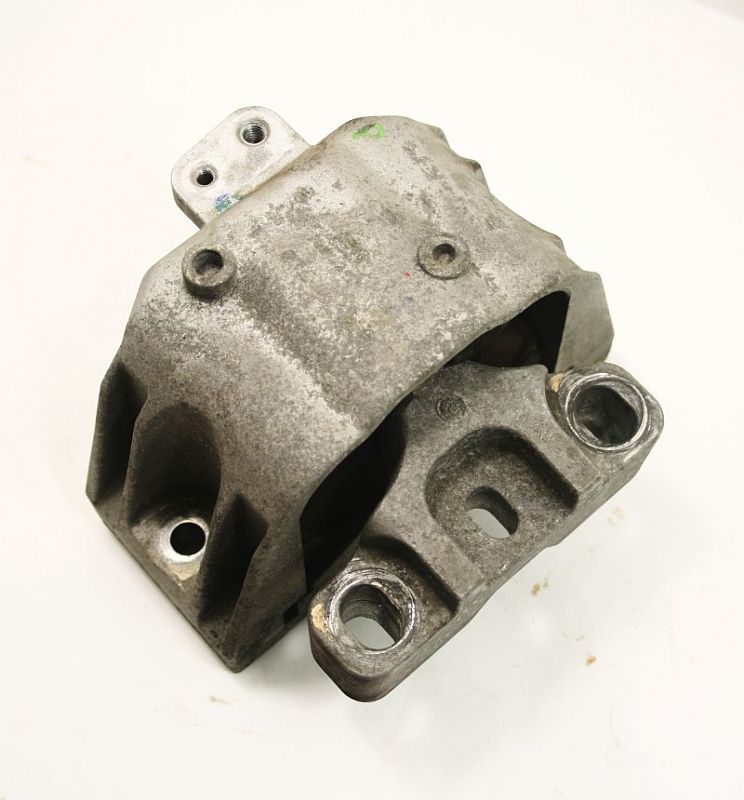 RH Engine Motor Mount Bracket 9905 VW Jetta GTI MK4 VR6 1J0 199 262 BG CarParts4Sale, Inc.