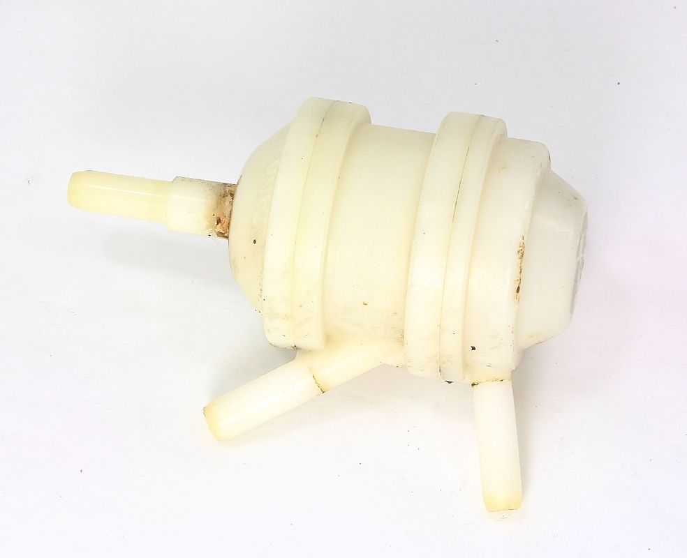 Gas Fuel Tank Filler Valve VW Jetta Rabbit Cabriolet Scirocco MK1 431