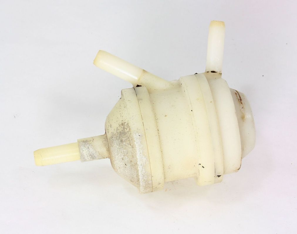 Gas Fuel Tank Filler Valve VW Jetta Rabbit Cabriolet Scirocco MK1 431