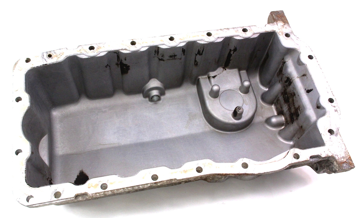 Genuine VW Oil Pan Jetta Golf GTI MK4 Beetle 1.9 TDI 2.0 038 103