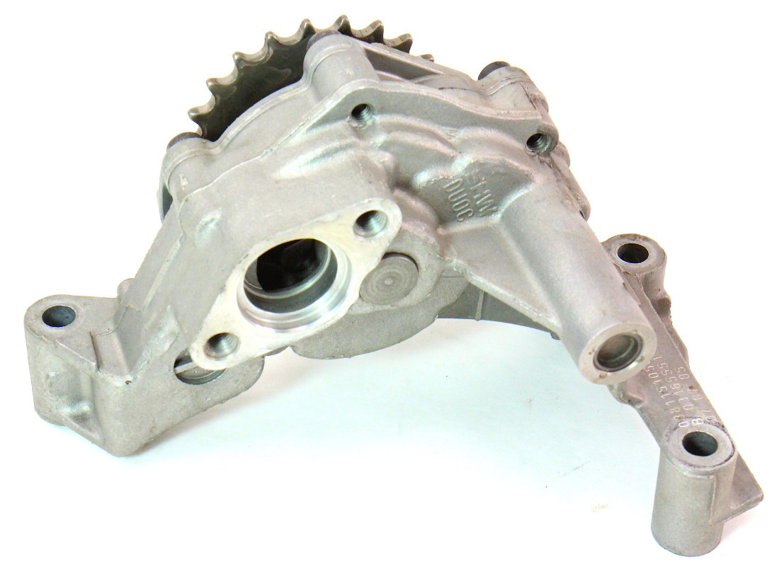 Engine Oil Pump 05-07 VW Jetta MK5 TDI BRM - Genuine - 038 115 105 C