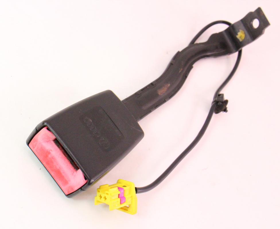 Driver Front Seat Belt Receiver Buckle 0607 VW Passat B6 3C0 857 755