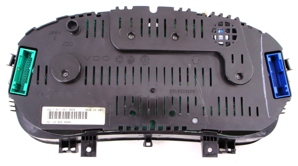 Gauge Cluster Speedometer Speedo 0203 VW Jetta Golf GTI MK4 . 1J0 920