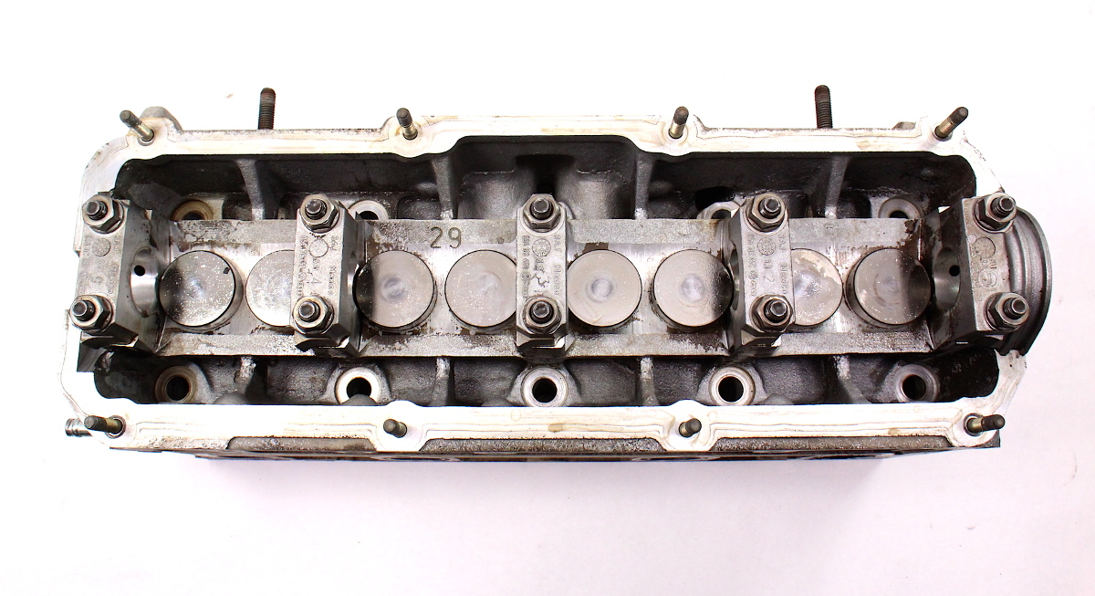 2.0 Cylinder Head 9805 VW New Beetle Jetta Golf GTI Mk4 037 103 373