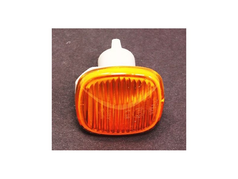 Amber Fender Side Marker Light Lamp 9601 Audi A4 A8 Genuine 4D0