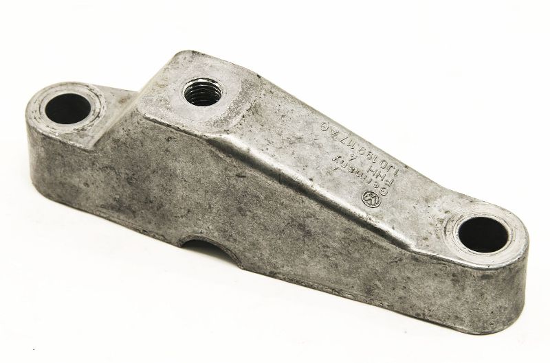 LH 5spd AT Transmission Mount Bracket 9905 VW Jetta GTI MK4 1J0 199
