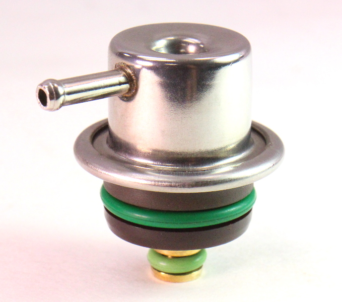 4.0 Bar Fuel Pressure Regulator VW Jetta Golf Audi TT A4 A6 Angled