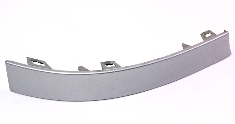 LH Taillight Lower Trim Panel 96-01 Audi A4 S4 B5 - LY7M Silver - 8D0 945 101