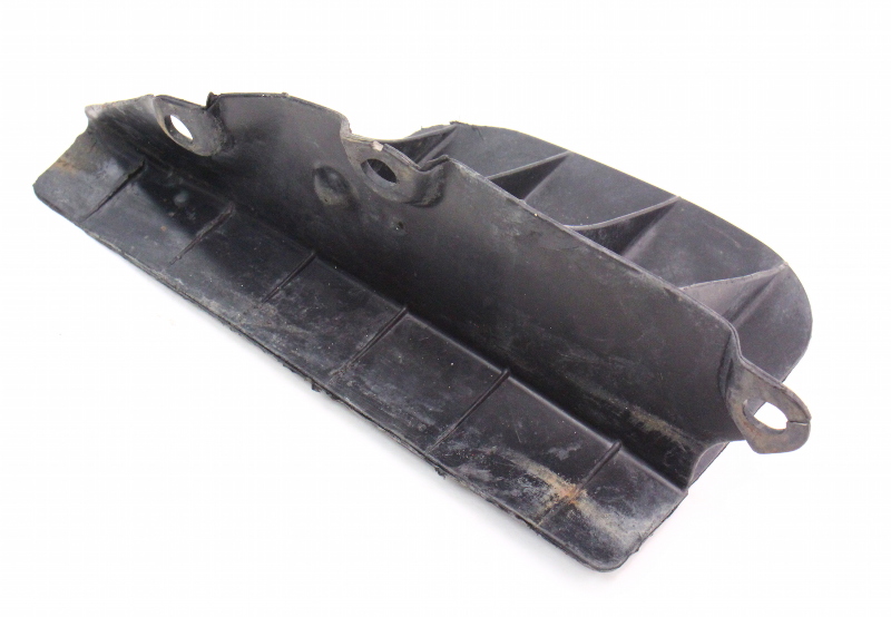 LH Control Arm Air Duct Guide VW Jetta Golf GTI MK3 2.0 & TDI - 1H0 615 447