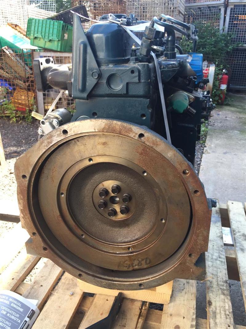 Kubota D905 Diesel Engine 3-Cyl 1G97831000 Complete w/ Starter, Alternator 12v