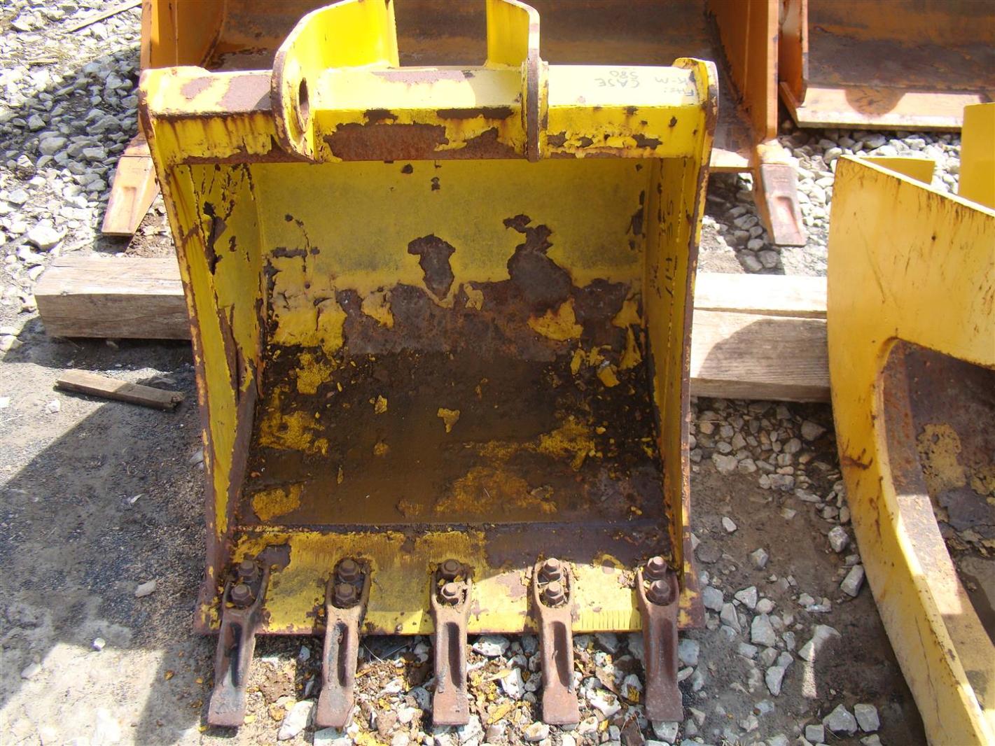 Case 580 30" Backhoe Bucket 45mm & 38mm Pins with Teeth Joseph Fazzio, Incorporated