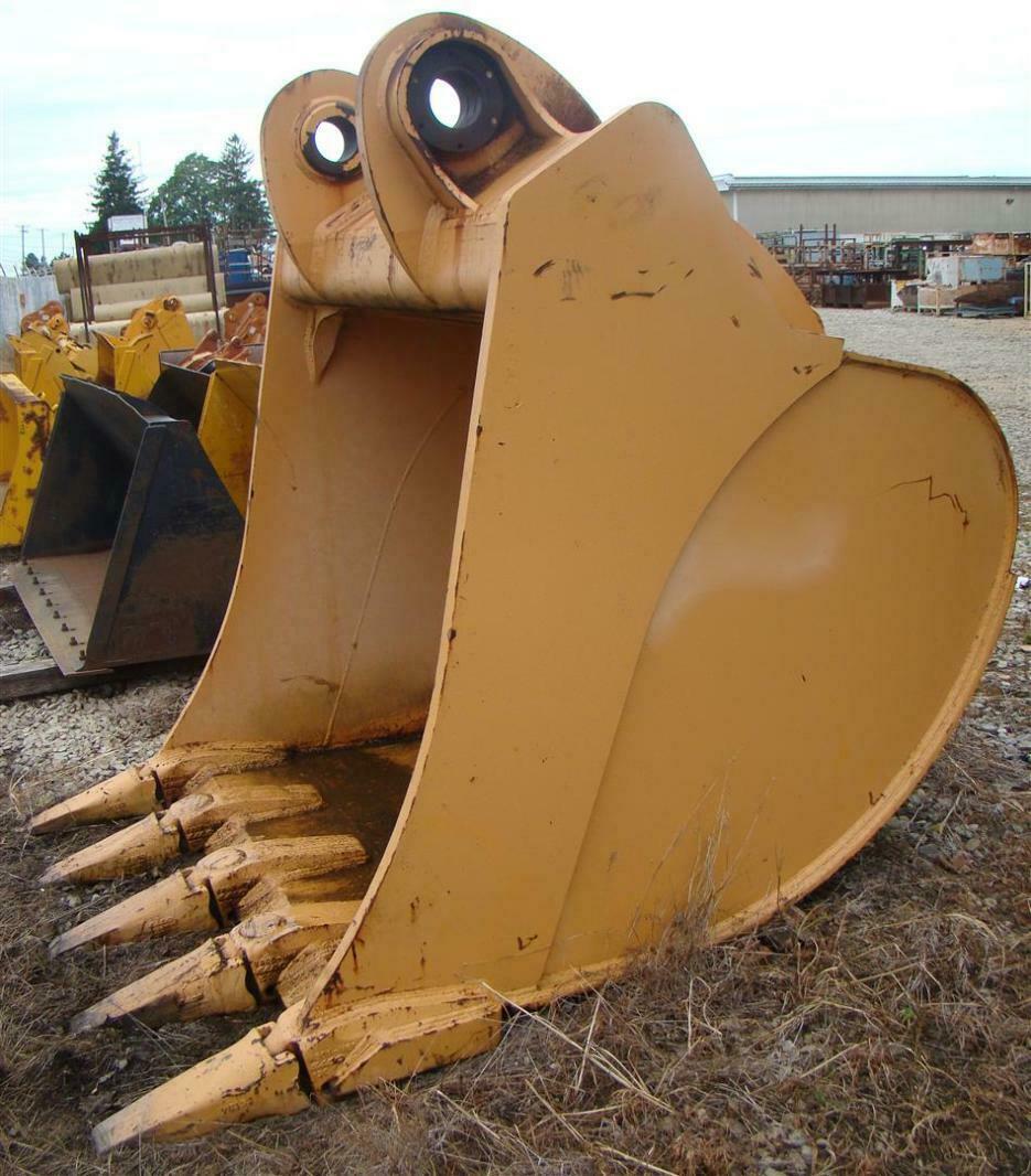 Liebherr 72" Excavator Bucket 5.5 Cubic Yard 120mm Pins 9387890 R974