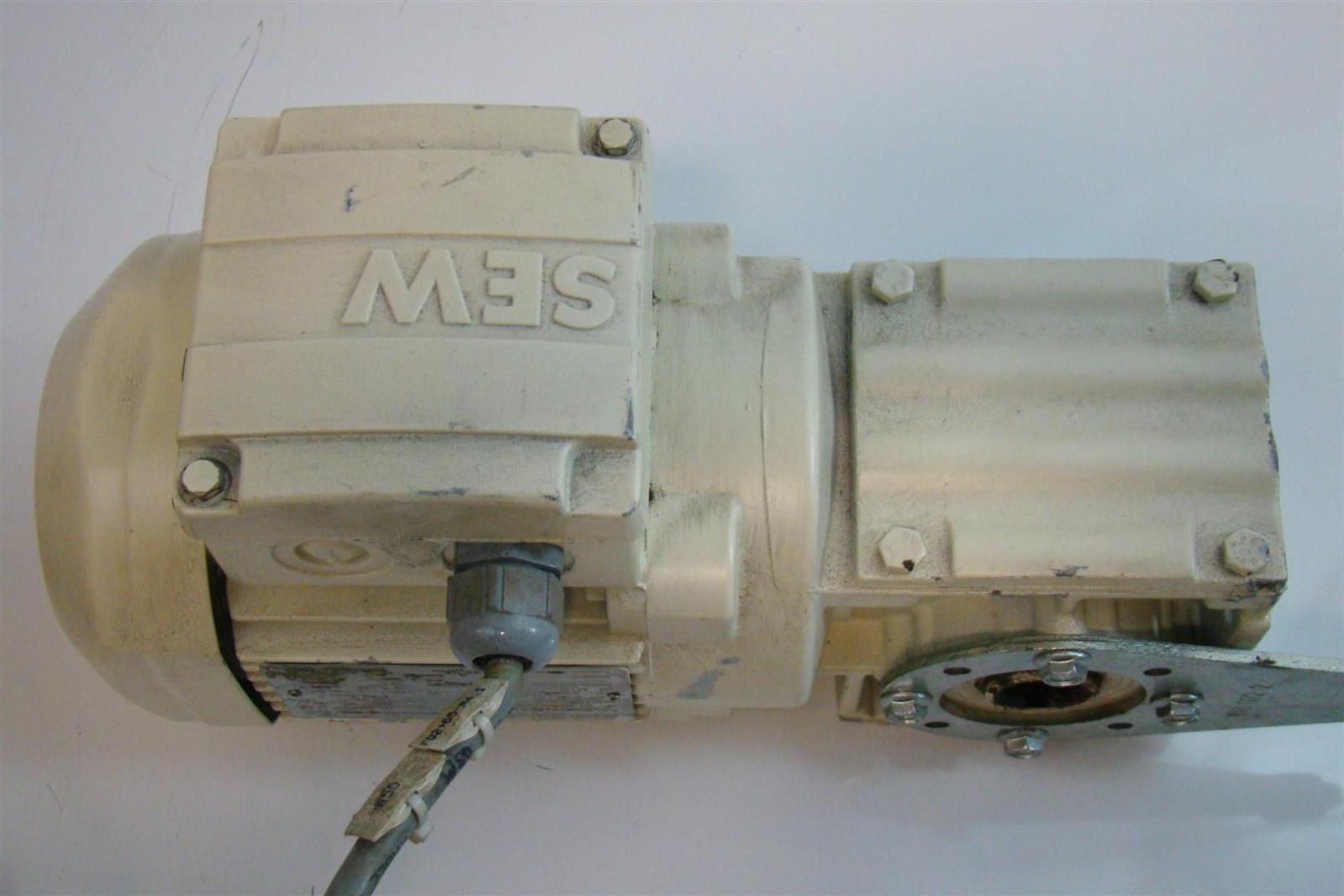 Sew-Eurodrive Gearmotor 1600/49.0rpm .25kw 230/400V 3Ph WA20/DR63LA