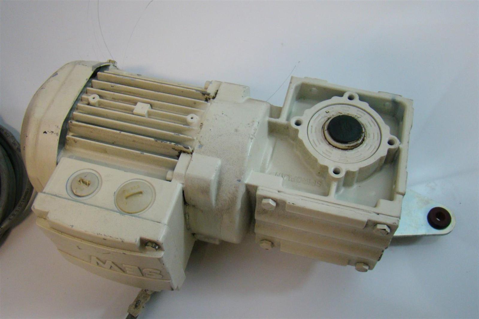 Sew-Eurodrive Gearmotor 1600/49.0rpm .25kw 230/400V 3Ph WA20/DR63LA