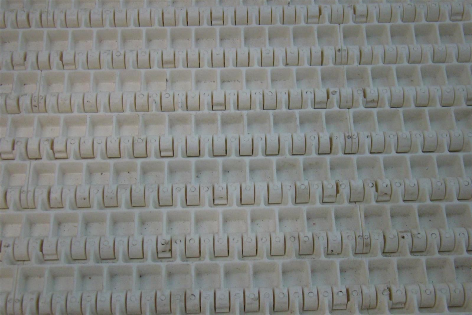 Intralox Plastic Conveyor Belt 28