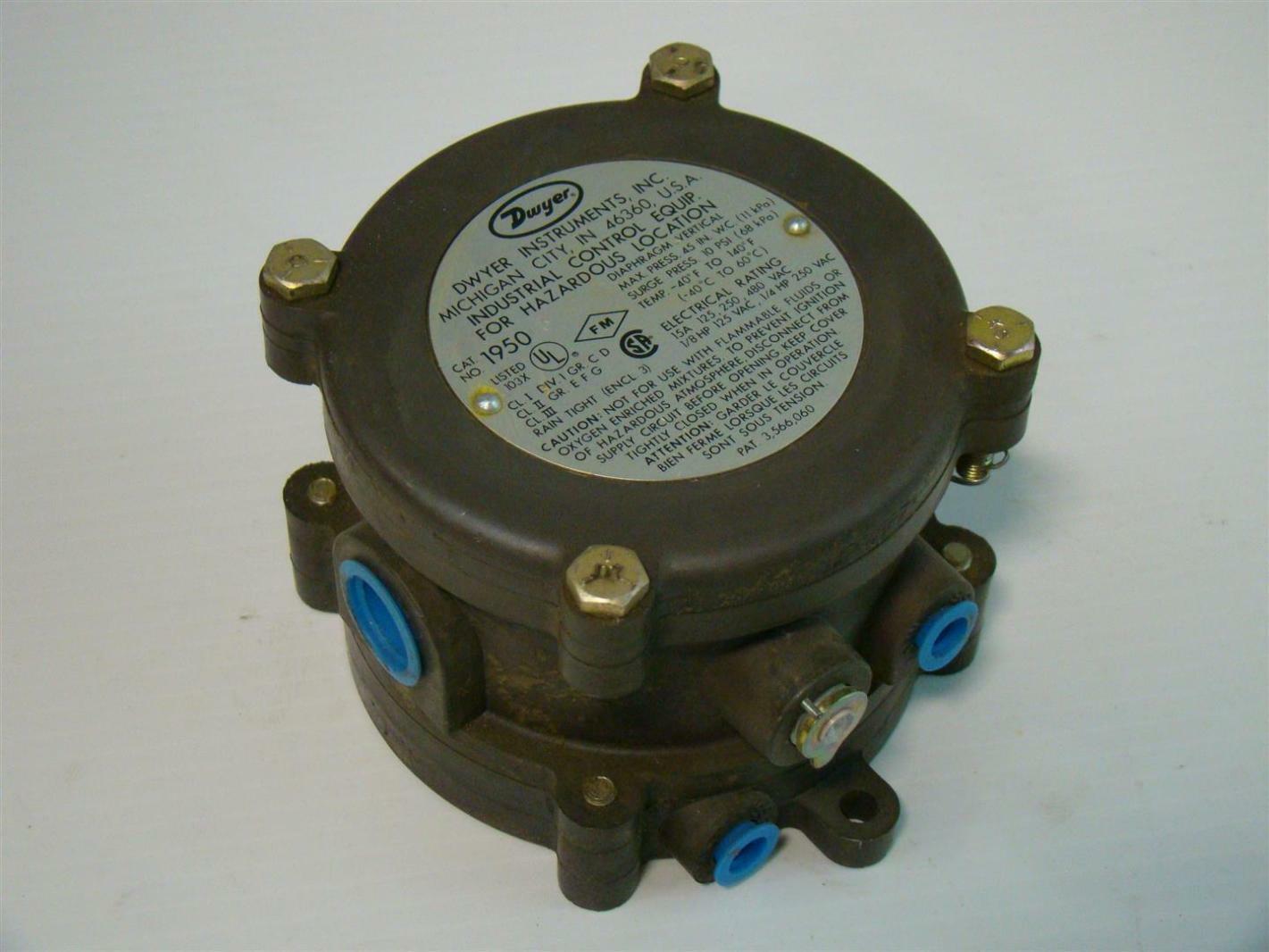 Dwyer Instruments Differential Pressure Switch 15A 1/8HP 125VAC 1950 eBay