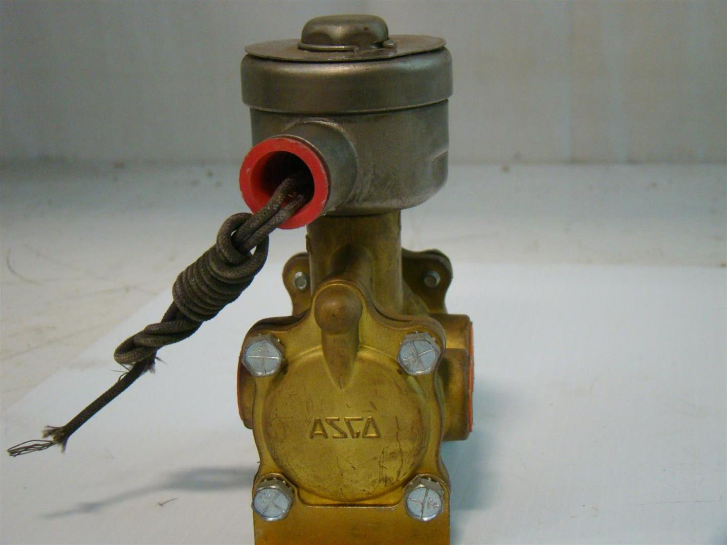 Asco Red Hat Hazardous Location Solenoid Automatic Switch 17.4Watt 1