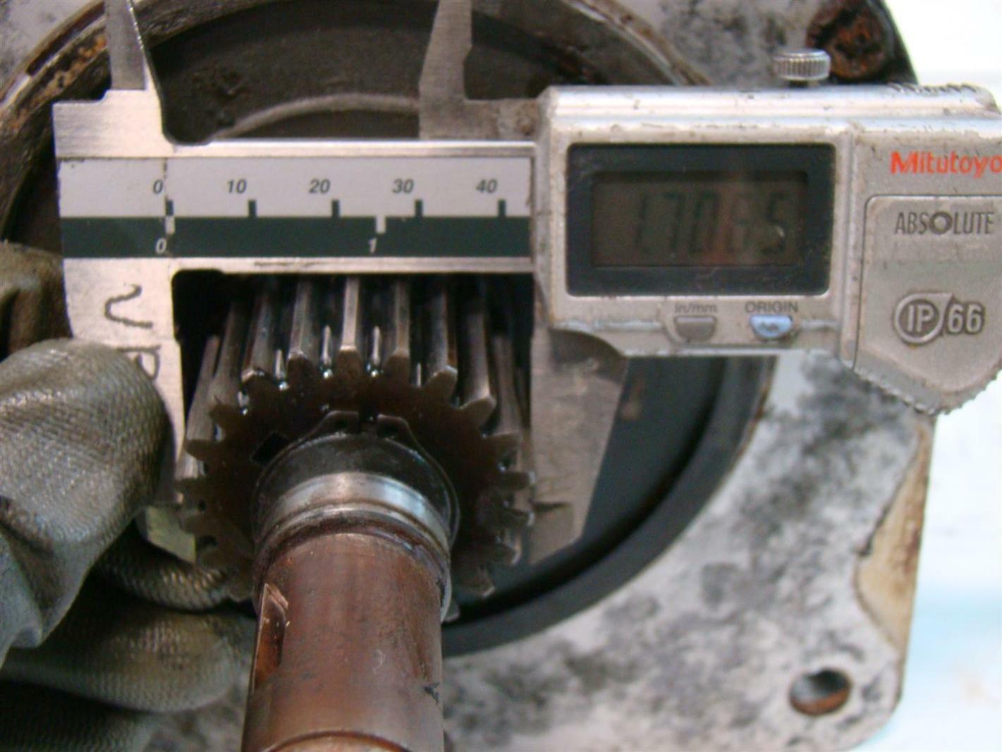 Crown DRIVE 24 VOLT DC MOTOR 102985 for 30SP36TT Order Picker