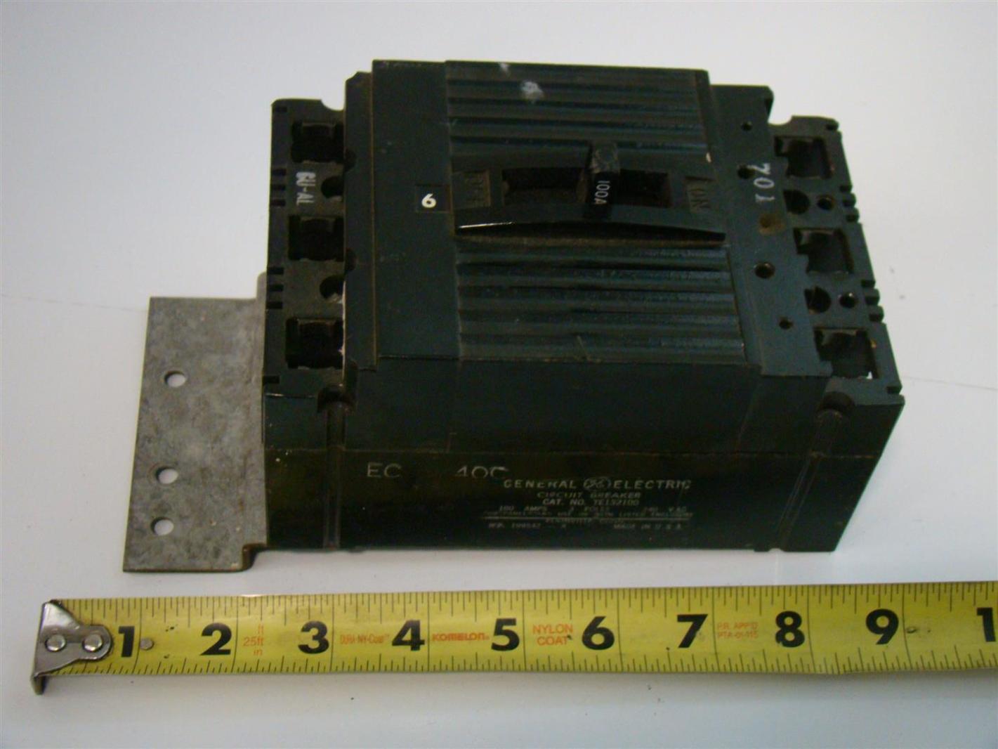 General Electric Circuit Breaker 100Amps 3Poles 240Vac TE132100