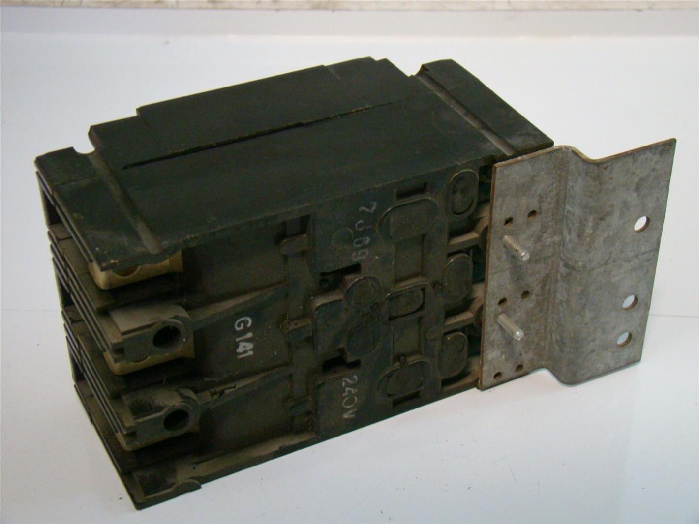 General Electric Circuit Breaker 100Amps 3Poles 240Vac TE132100