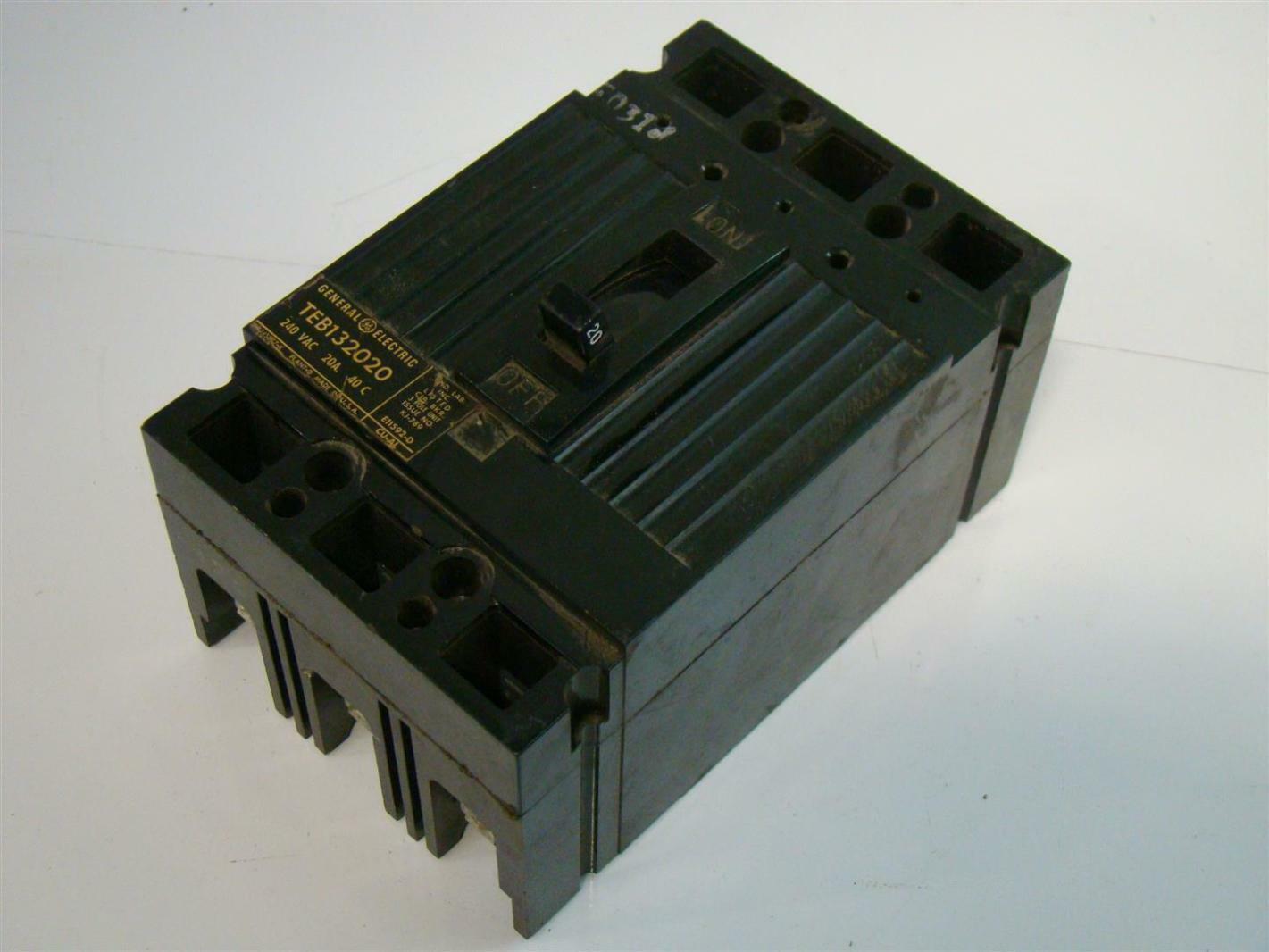 GE THQL21WY20 20 AMP 1-POLE NEUTRAL SWITCHING PLUG IN BREAKER Pack of 4