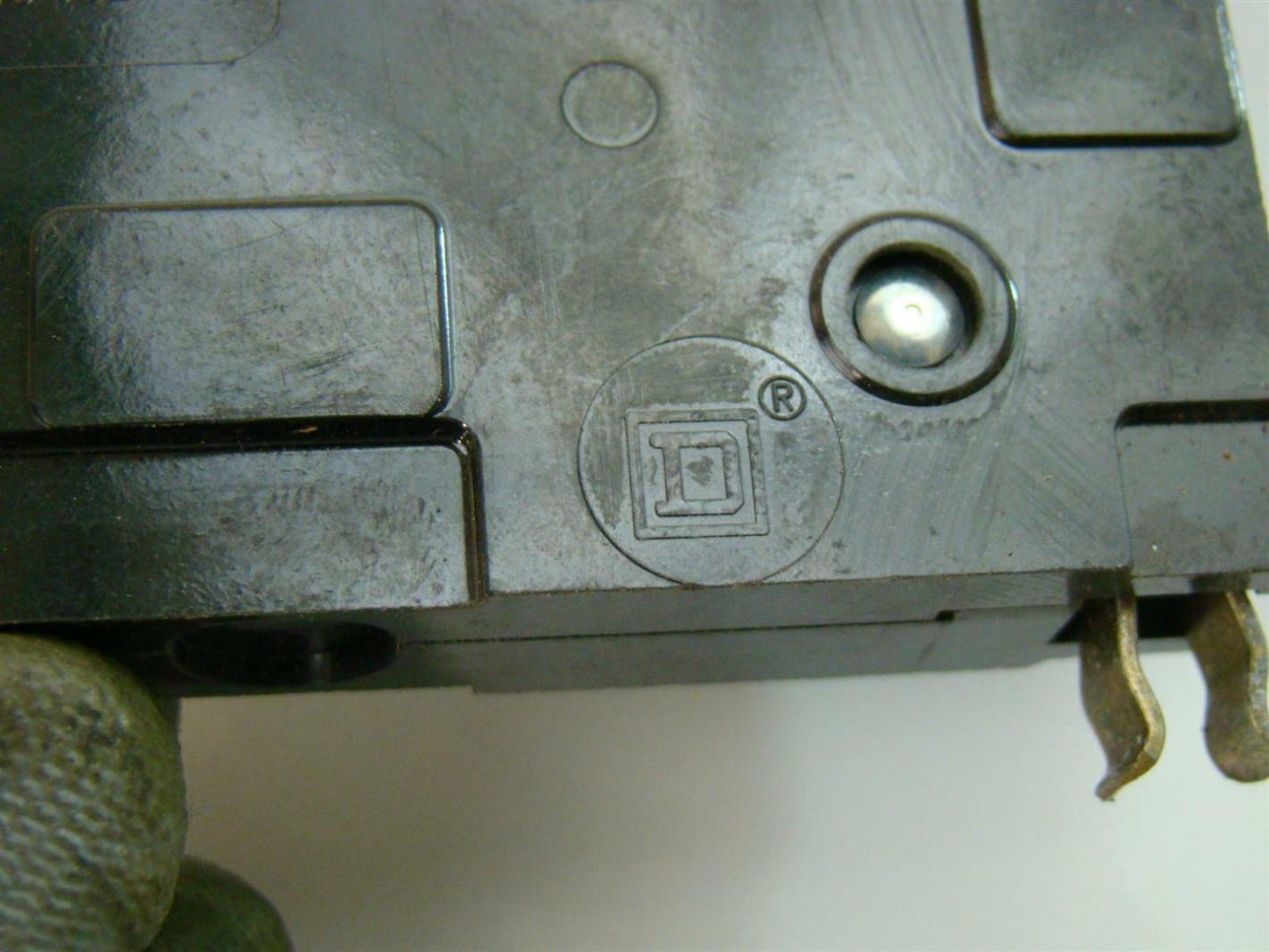 Square D  QOB Circuit Breaker 20A 240Vac LL-2814