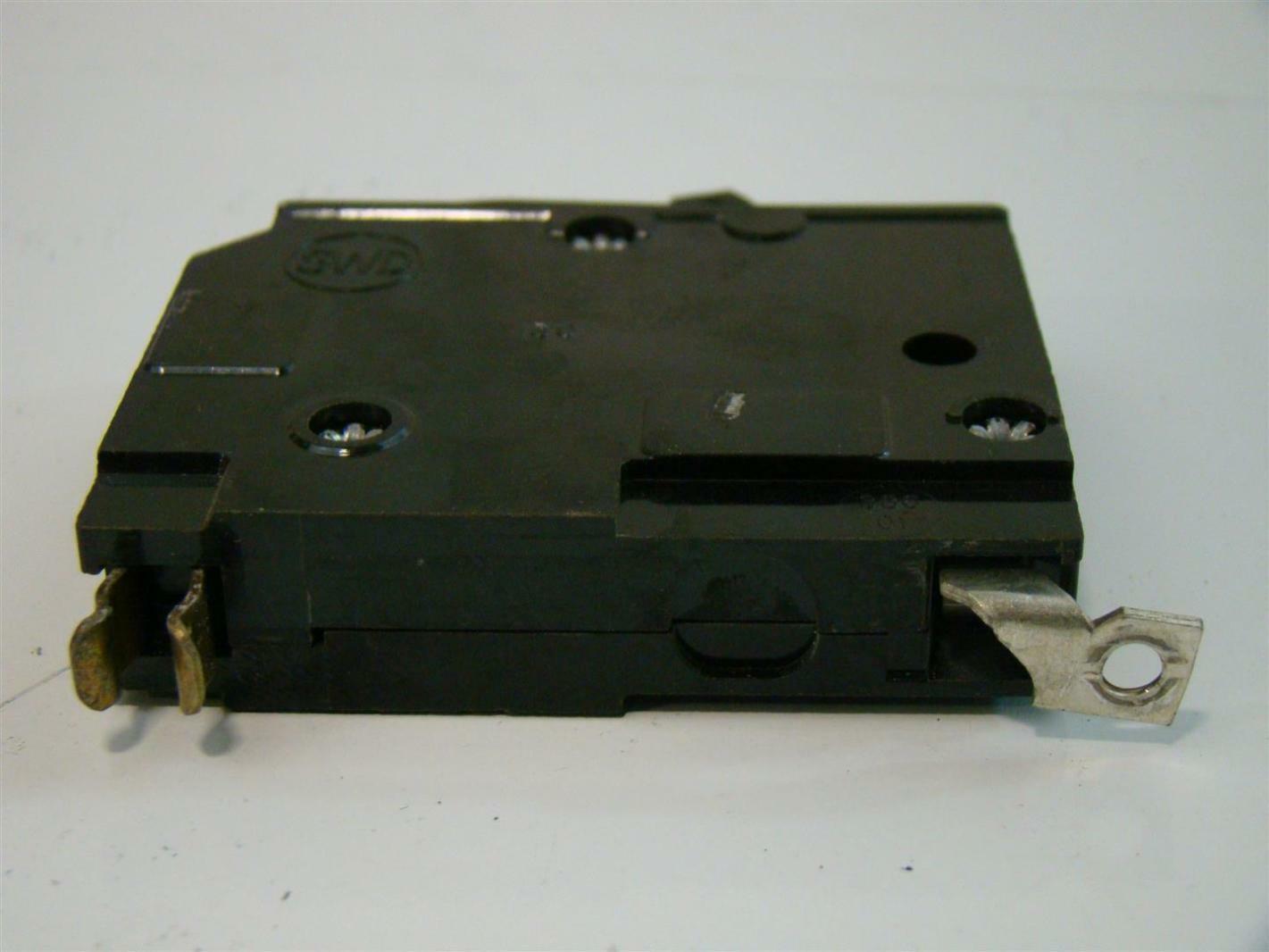 Square D  QOB Circuit Breaker 20A 240Vac LL-2814