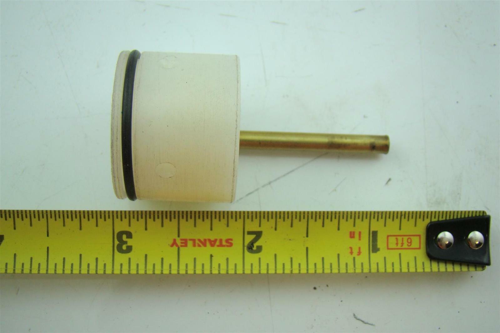 (7) SAG 100-006 Fiber Insulator W/Tube SAG 100-006