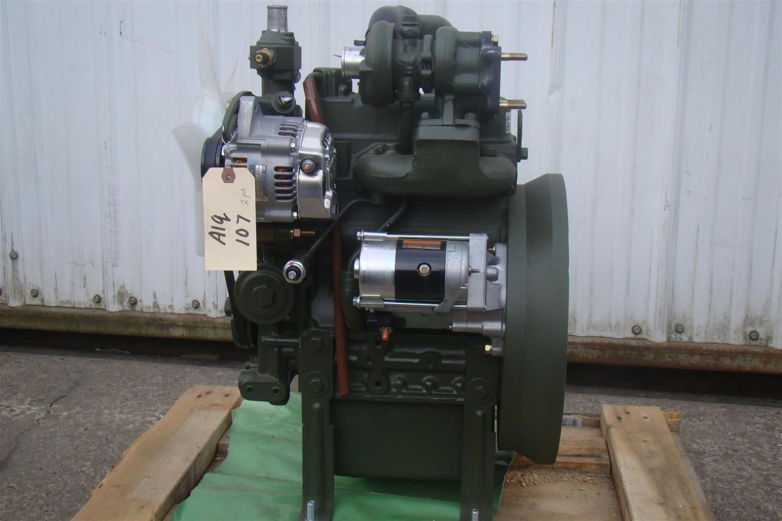 KUBOTA Turbo Diesel Engine Model D7222 Complete, w/ Starter and