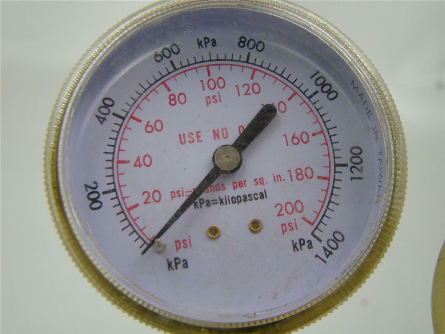 Uniweld Oxygen Regulator Gauge RV8010