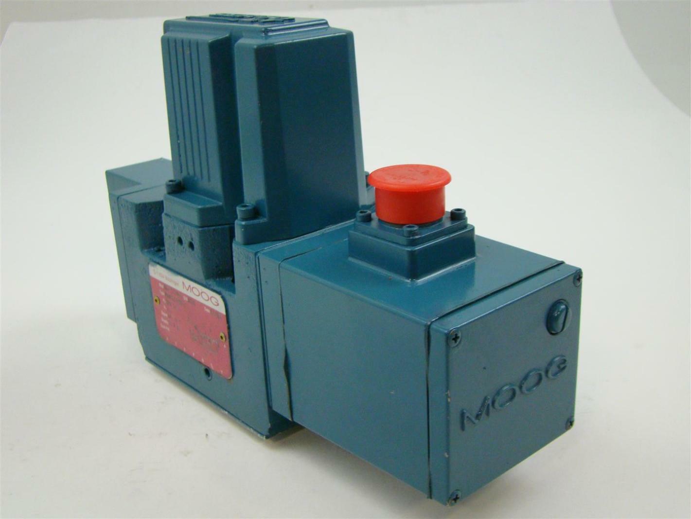 Moog D661 ServoPropotional ServoJet Control Valve D661Z276G, D 71034