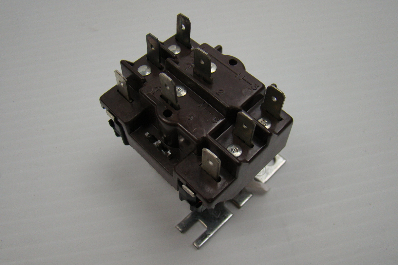 Honeywell 24V Isolation Relay HN61KK066 R8222D eBay