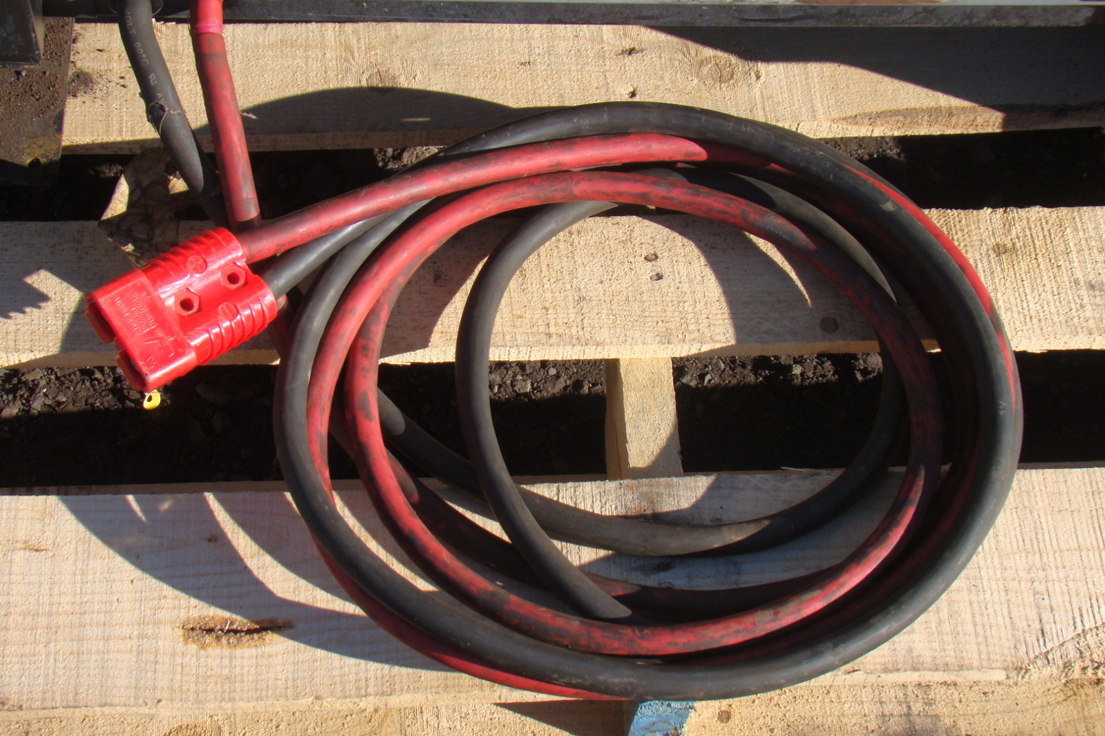 Hawker Lifeguard 3 24vDC Forklift Battery Charger 208/240/480V 3 Phase