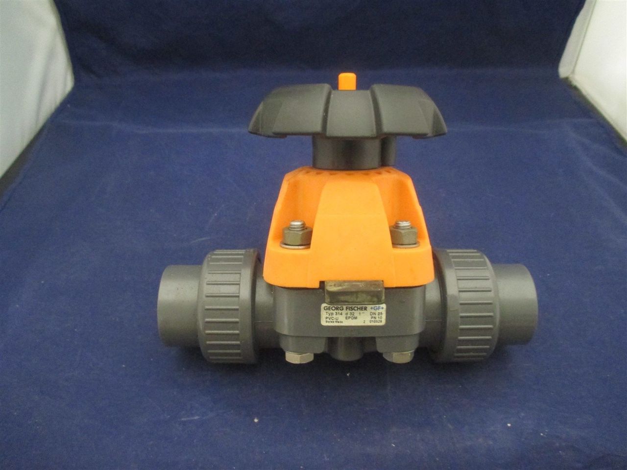 GF Fischer 314 d 32 1" Manual Diaphragm Valve Process