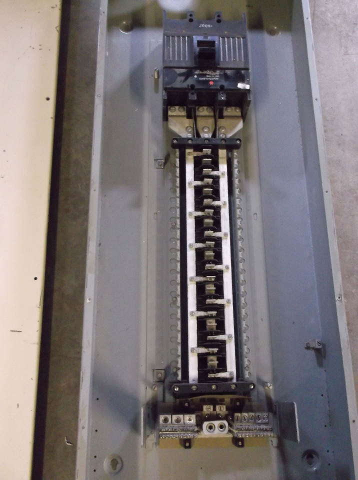 GE General Electric TJD432400 400 Amp Main Breaker Load Center 3-PH 240
