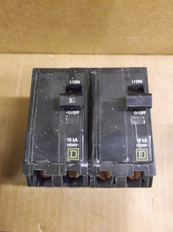 Lot of 15 Circuit Breakers Square D, Siemens and Gould | Daves