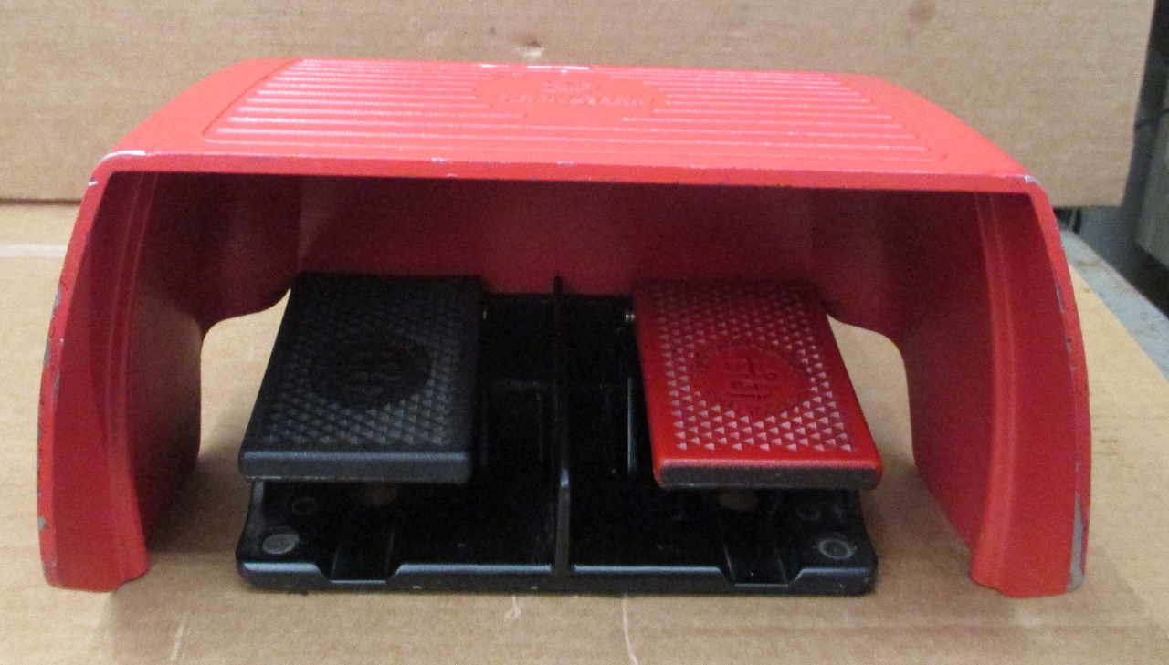 INDUSTRIAL F2U2Z / U2Z UN 606.2720.016 FOOT PEDAL WITH COVER Daves
