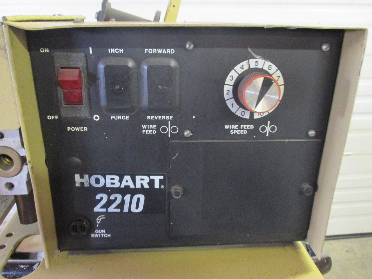 ... HOBART RC-301 WELDER 300 AMP WITH HOBART 2210 WIRE FEEDER ...