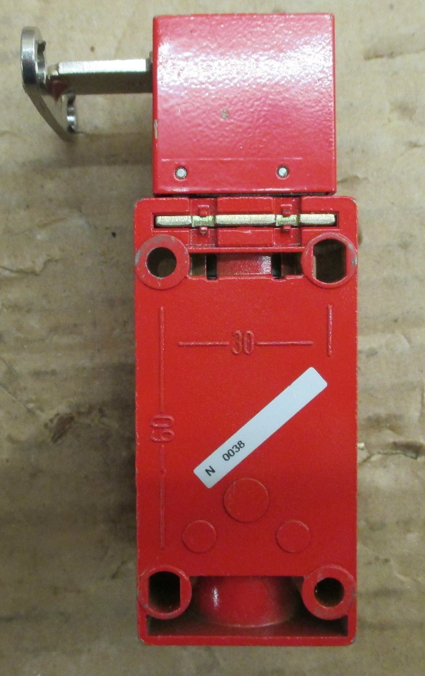 Telemecanique Limit Switch XCSA703 Daves Industrial Surplus LLC