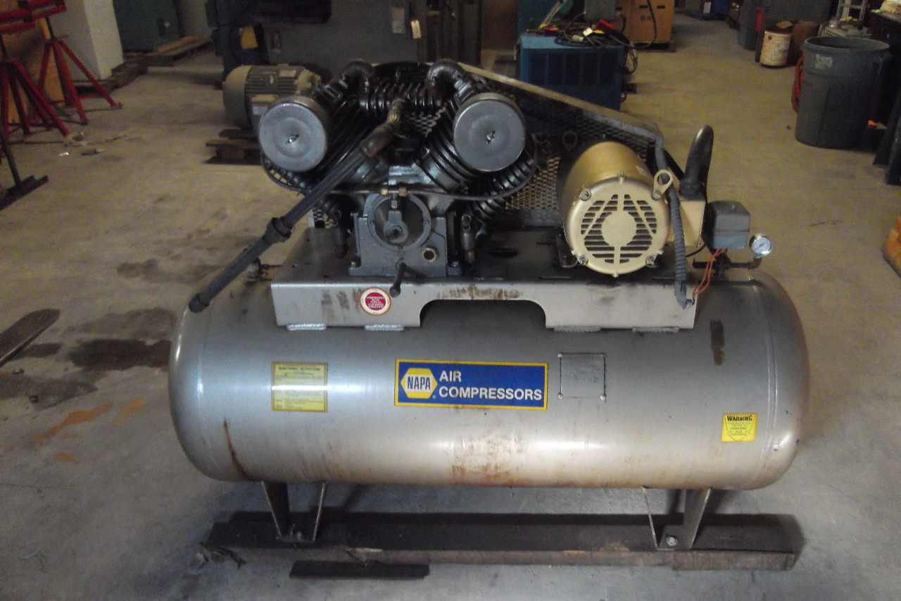 Napa 82208HBT air compressor 10 HP *For parts or Repair* Daves