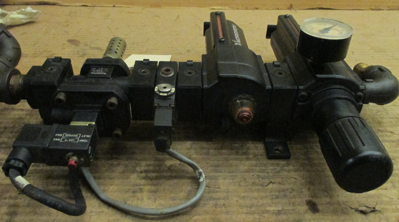 Filter B74G6AKQD3RMG w/ Lubricator L74M6APQDN w/ Solenoid