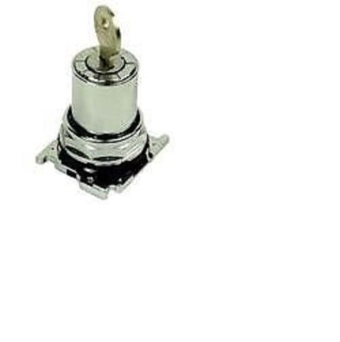 EATON 10250T15112 - Selector Switch Key Oper - NEW! (S#32-2d)
