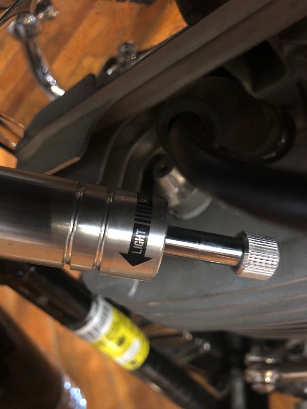 Custom Cycle Front Steering Damper Kit For 9707 Harley Touring FLHR