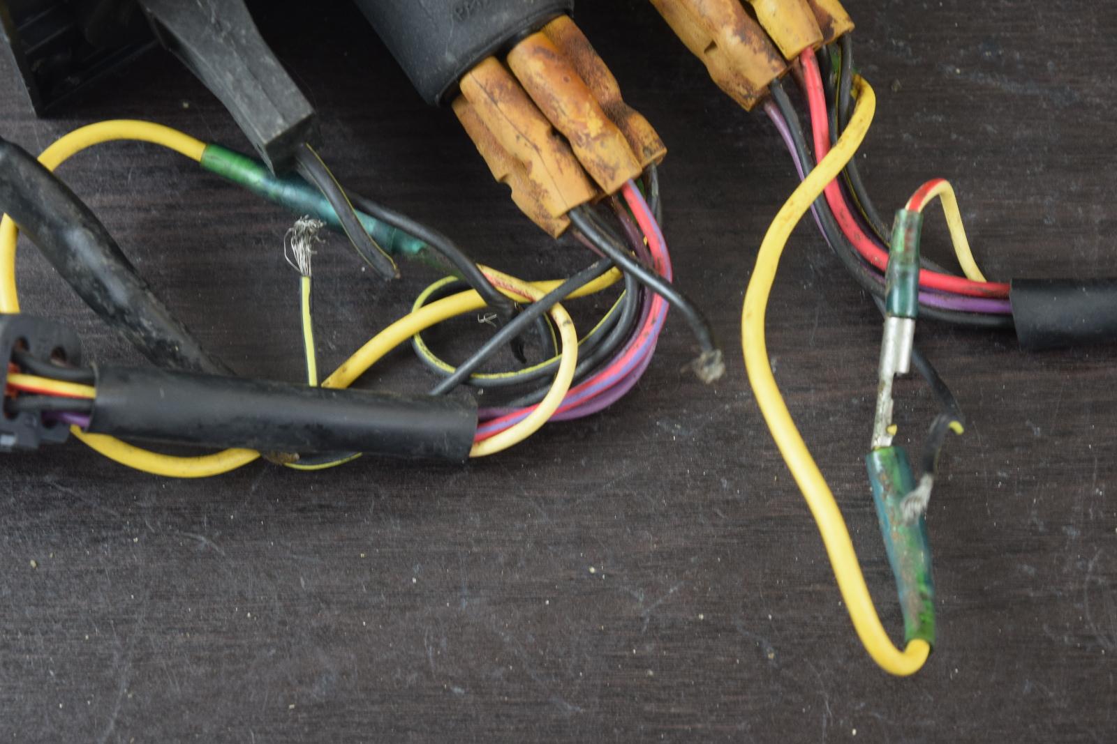 Johnson Evinrude Ignition Choke Switch Bezel 125316 Southcentral